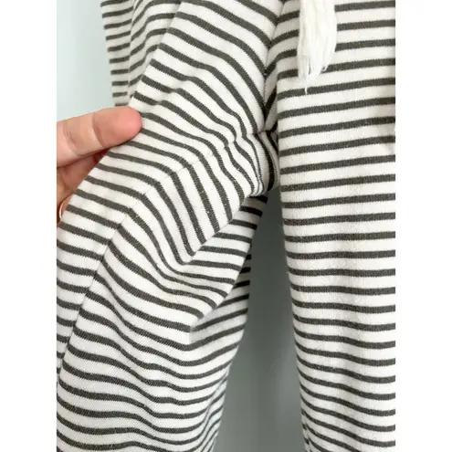 By the River | Striped Jogger Sweat Pants | Sz S Gray