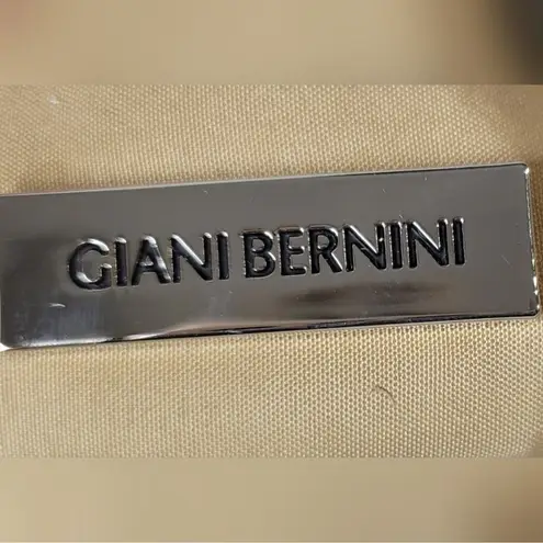 Giani Bernini Navy, Oatmeal and White Women's Crossbody Bag New With Tags