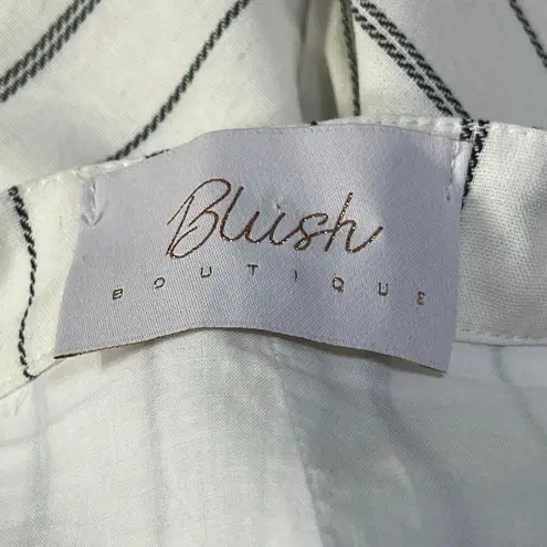 Blush Boutique  Women's Skort Pinstripe Black White Size S Small