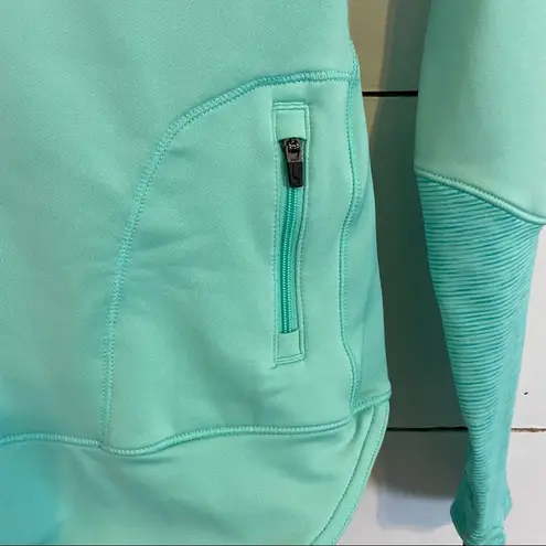 Saucony Women’s Dash Hoodie. Size XSmall. EUC