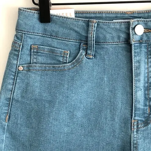 Tinseltown New Frayed Hem High Rise Jean Shorts Medium Wash Stretch Denim Juniors Size 7