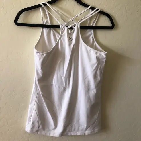 Marmot  white Vogue tank