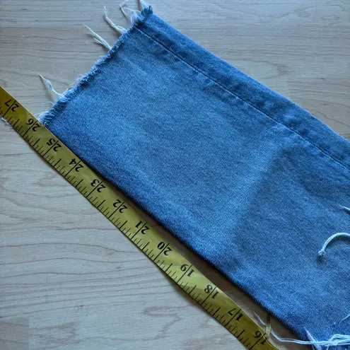 GRLFRND Karolina Jeans In A Little More Love Size 27 Straight Leg Distressed