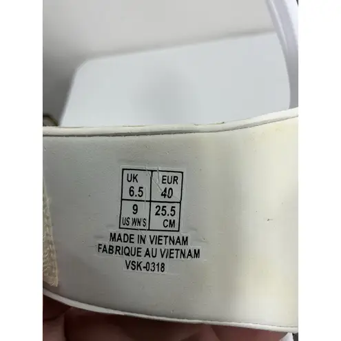 Puma Womans  Slide Sandals Size 9 White Slipon