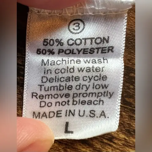 Vintage Havana | ladies embellished t-shirt. Size: L