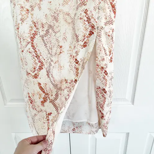 Cupcakes & Cashmere Fairfax Snake