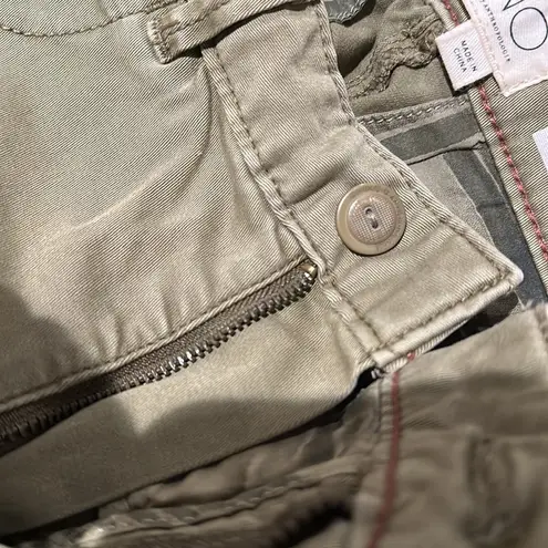 Anthropologie Chino by  Relaxed Fit Chino Pants size‎ 25