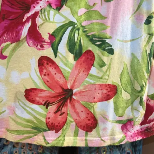 Caribbean Joe  Size XL Floral Top