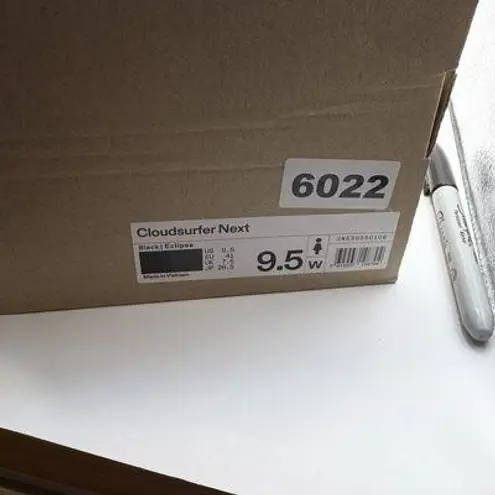 on cloud New On Running Cloudsurfer Next Women's 9.5 Running Shoes in Black