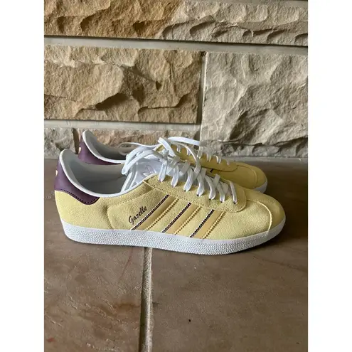 Adidas  ORIGINALS Gazelle Sneakers In Yellow And Burgundy. NWOT Women's Size 9.5