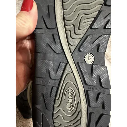 Chaco Sandals Women’s Size 9 Classic Strappy Toe Loop Shoes Black Outdoor Nature