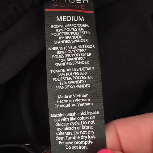 Spyder  Women's Black Athletic Shorts size medium‎ zipper pockets built in shorts - Image 6