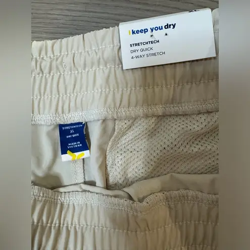 Old Navy  NWT Women’s High-Waisted StretchTech Shorts Size XL