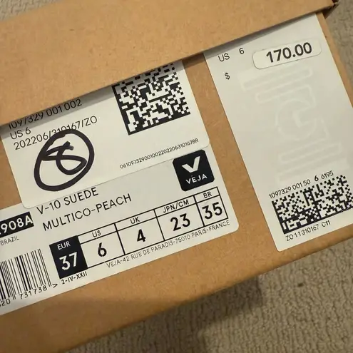 VEJA V-10 Multicolor Peach Leather Low Top Sneakers NWT in box Size 6