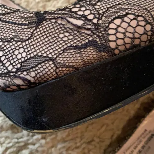 Glint Black Lace Heels Size 7.5