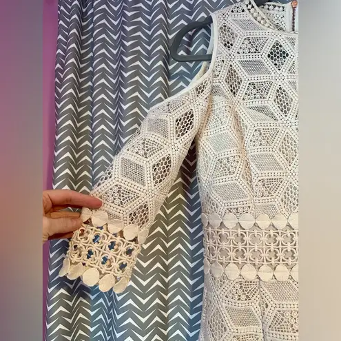 Saylor | Jaden Crochet Cold Shoulder Romper Cream, Size XS