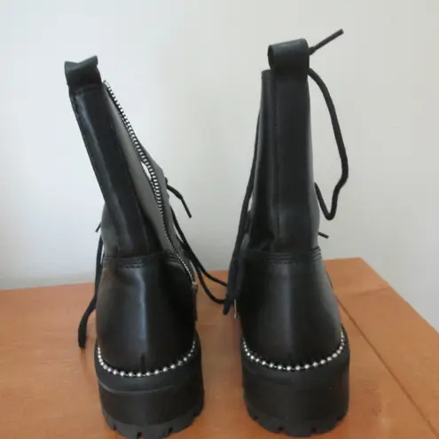 AQUA  Women's Jax Combat Boots - New - Size 8