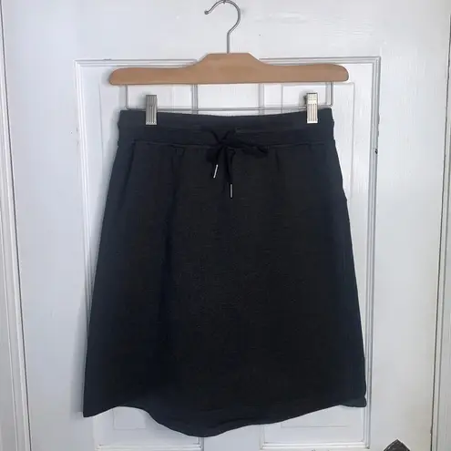 Lululemon  Start Anew 21” Skirt in Heathered Black W-403 Size 6