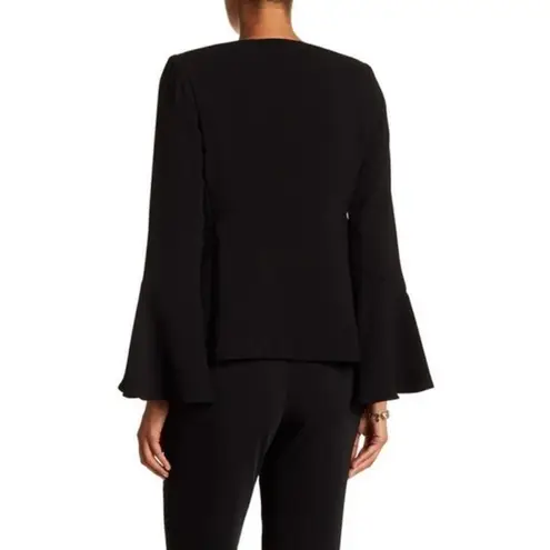 Harlowe $ Graham đź’•HARLOWE & GRAHAMđź’• Ruffle Bell Sleeve Blazer