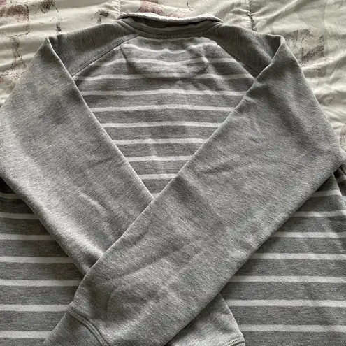 Orvis  women’s striped gray 1/4 zip logo pockets pullover sweatshirt, size M