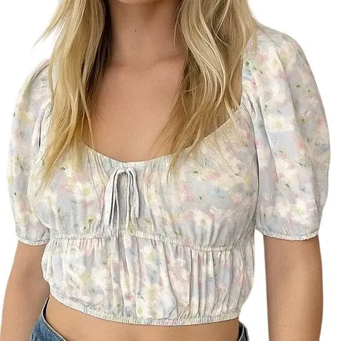 Elodie Floral Print Short Sleeve Scoop Neck Rayon Cropped Top Size Medium NWT