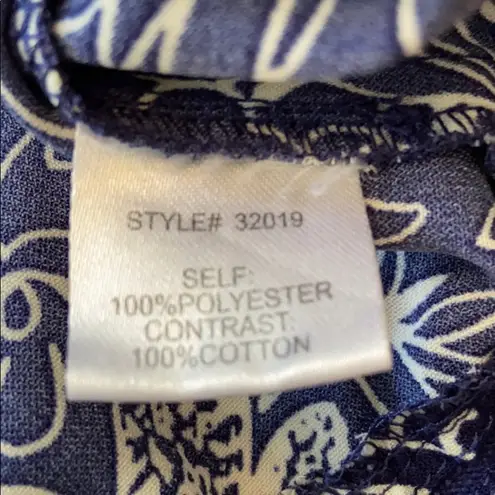 Under Skies M Blue Ivory Floral 3/4 Sleeve Top