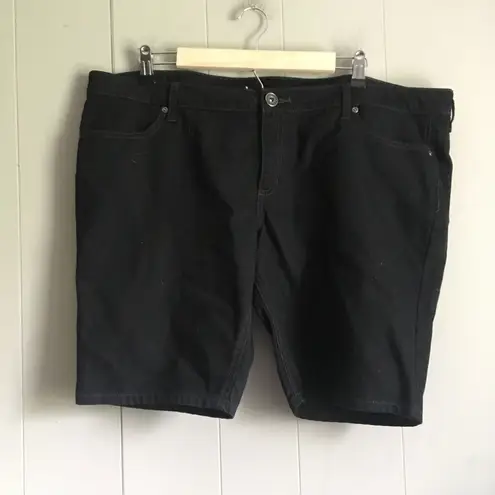 City Streets Bermuda Vibe Stretch Jean Shorts 19 Y2K