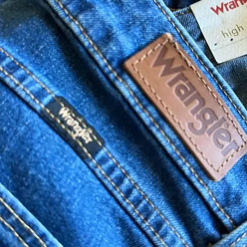 Wrangler NWT  High Rise Kick Flare Jeans Distressed SZ-10