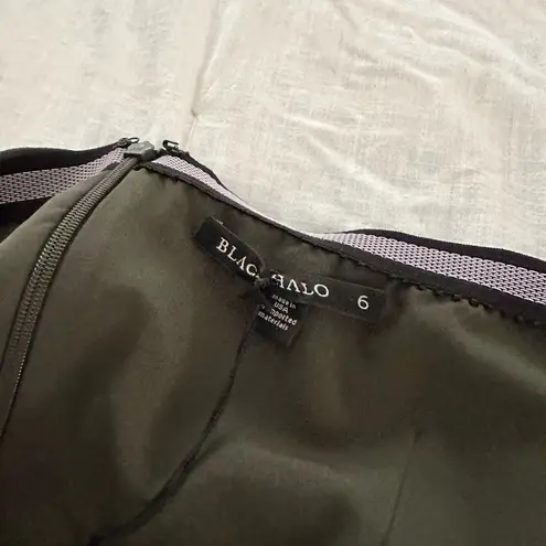 Black Halo Women’s Green 6 Bethel Off Shoulder Dress