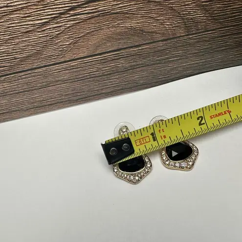 Swavorski Swarovski Swan Signed Crystal Black Clear Gold Tone Dangle Drop Pierced Earrings