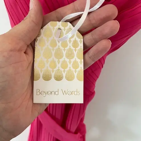 BEYOND WORDS Open Back Pleated Jumpsuit With Belt NWT Size XS Pink