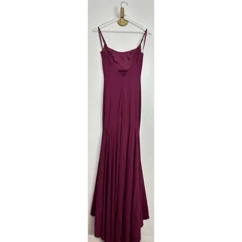 La Femme  Simple Elegant Long Jersey Dress with Scoop Neck in Burgundy