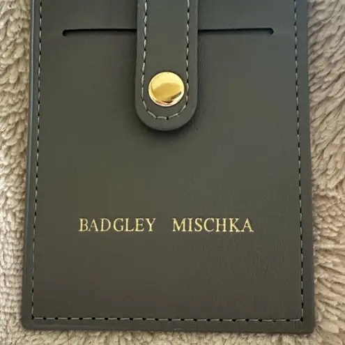 Badgley Mischka New 7 Slot Grey Card Holder Wallet With Snap Closure Gray NWT