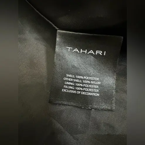 Tahari Women’s Slim Black Puffer Jacket Andi with Hood and Drawstrings: SZ Small