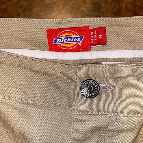 Dickies women's khaki twill pant - size 9