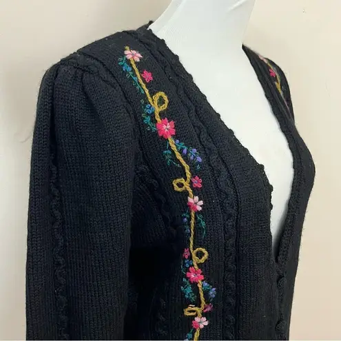 Susan Bristol  Vintage Black Wool Sweater Granny Core Embroidered Floral M