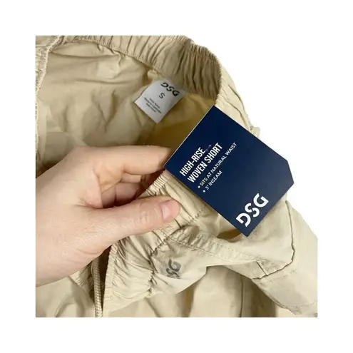 DSG Women's Cargo Woven Athletic Shorts Size S Sandy Slate High Rise 3" Tan