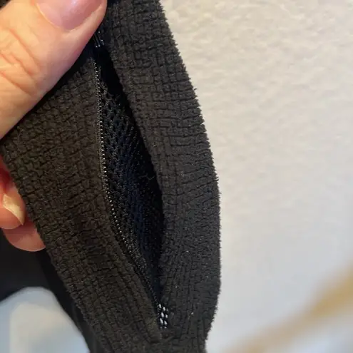 ExOfficio Women’s Black Textured knit Shirt Small Hidden Sleeve Pocket