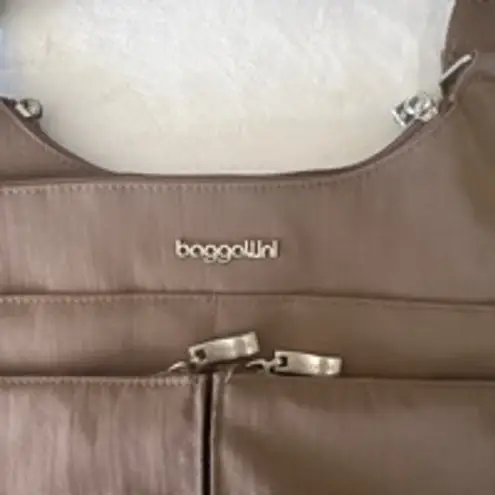 Baggallini Lightweight Adjustable Sling Bag Cross Body Purse