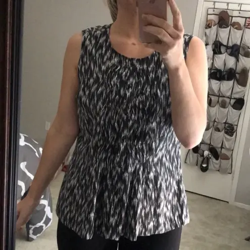 Pendleton 100% silk button down sleeveless blouse