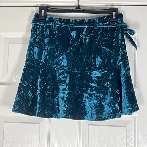 SO Women’s Small Turquoise Velvet Skirt With Fabric Belt Blue