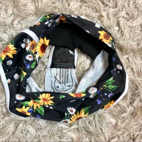 Boutique NWT Pin Up Two Piece Swimsuit