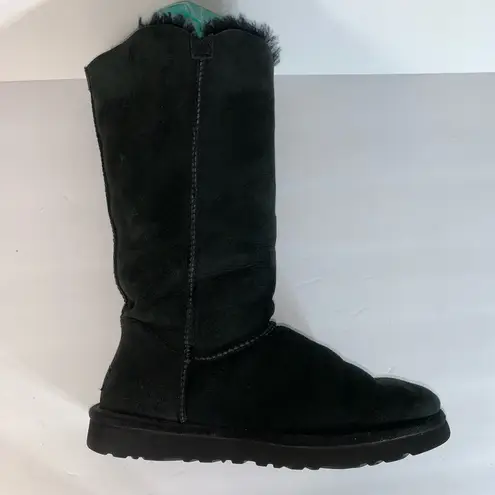UGG Australia Black Bailey Button Triplet 1873 Sheepskin Boot Women Size 7