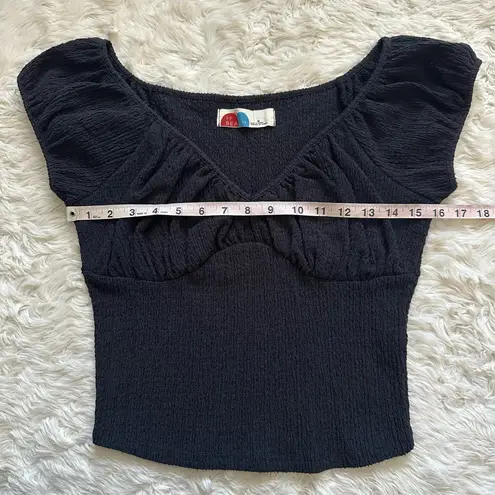 Free People  FP Beach Anette Top Crinkle Sweetheart Neck Cap Sleeves Black Sz M