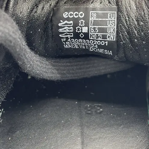 ECCO Womens Size 7 Shoes Black Soft Perforated Leather Low Top Lace Up Sneakers