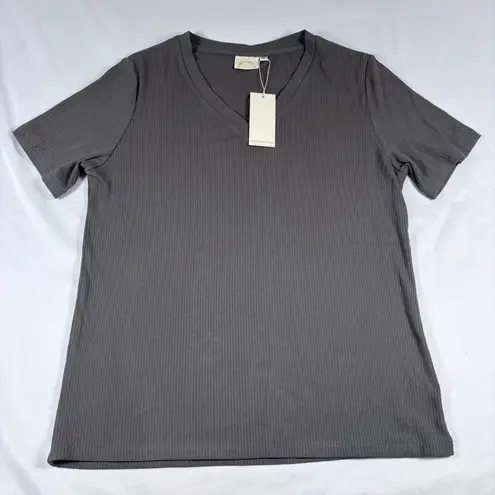 Love Olive Co Gray Ribbed V