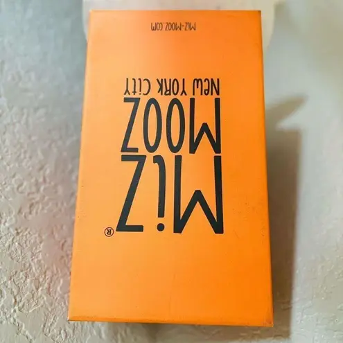 Miz Mooz Veronica Leather Sneaker Lightweight Yellow/White Size 7.5 Euro 38, NWT