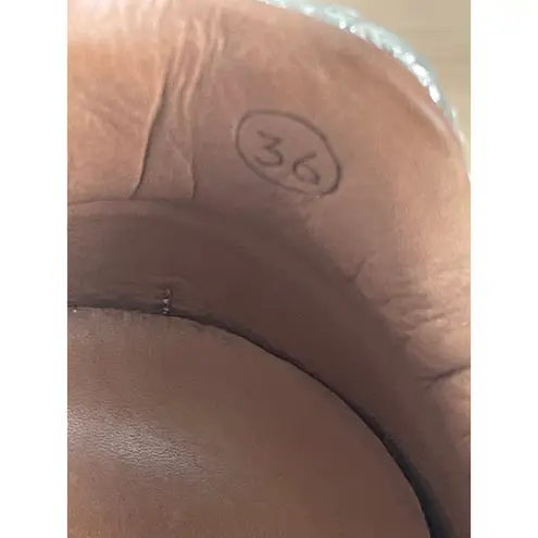 Esseutesse Suede Fringe Sneaker