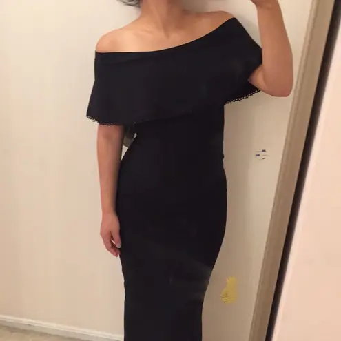 Marciano bandage off shoulder dress. Xs