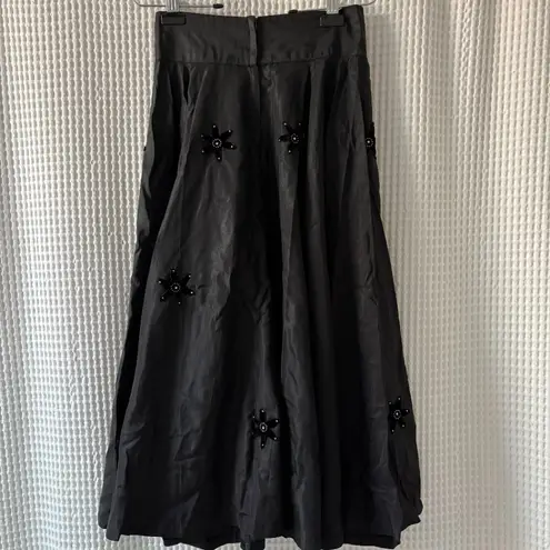 Vintage black taffeta skirt with velvet floral appliqués contemporary size 4